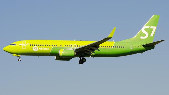 RA-73670:Boeing 737-800:S7 Airlines